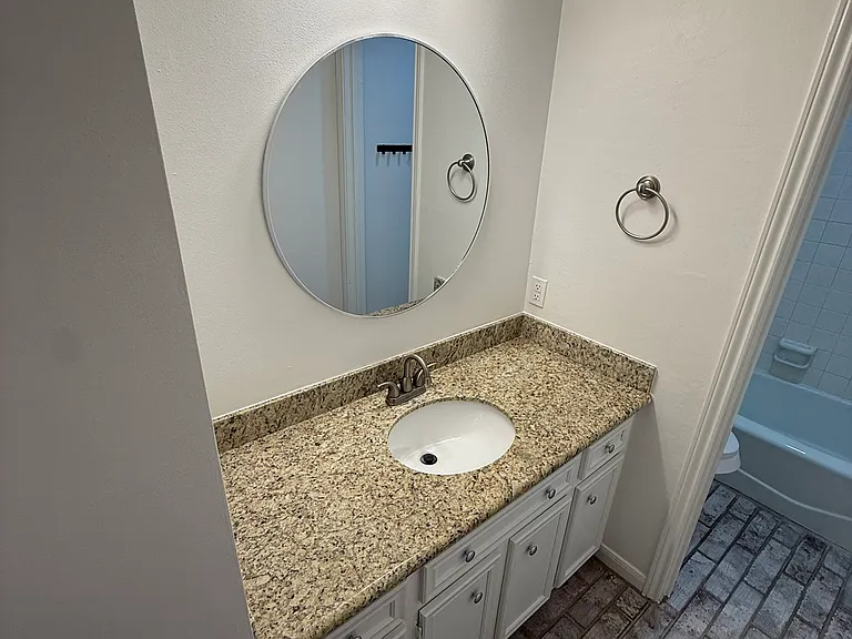 2nd bathroom