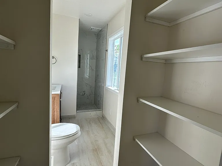 1300 Oak Ave #1 — Photo 10