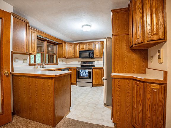 5th image of 2204 Wyoming Dr