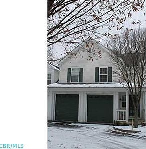 1st image of 382 Sycamore Woods Ln