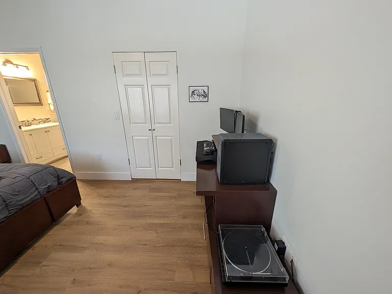 128 Danielle Ct — Photo 11