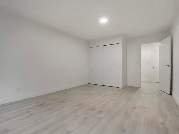 120 East 34th Street image 12 of 16