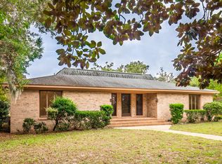 1011 Scotland Dr, Mount Pleasant, SC 29464