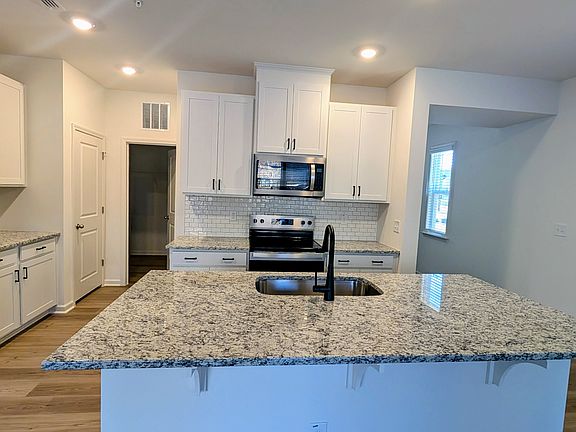 2nd image of 124A Malbec Dr