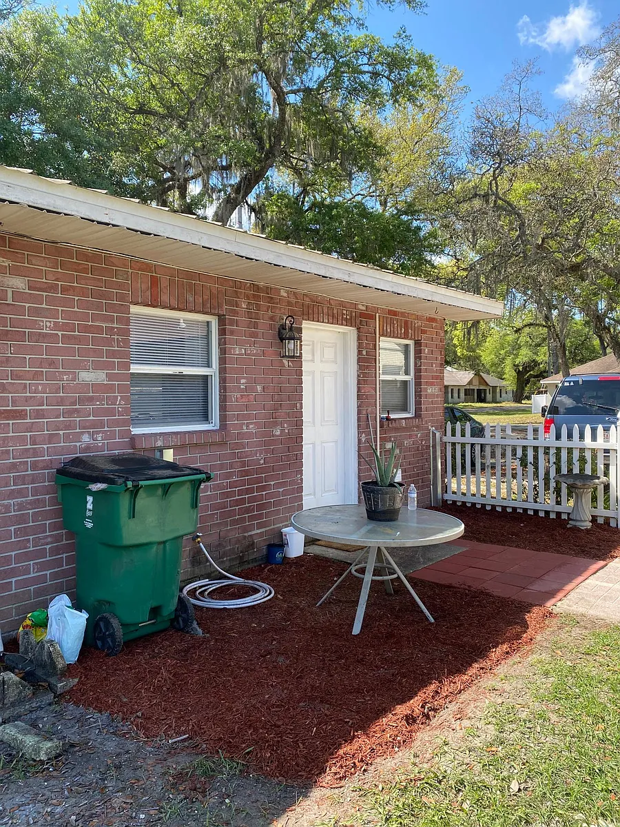 Building Photo - 38349 C Ave #2