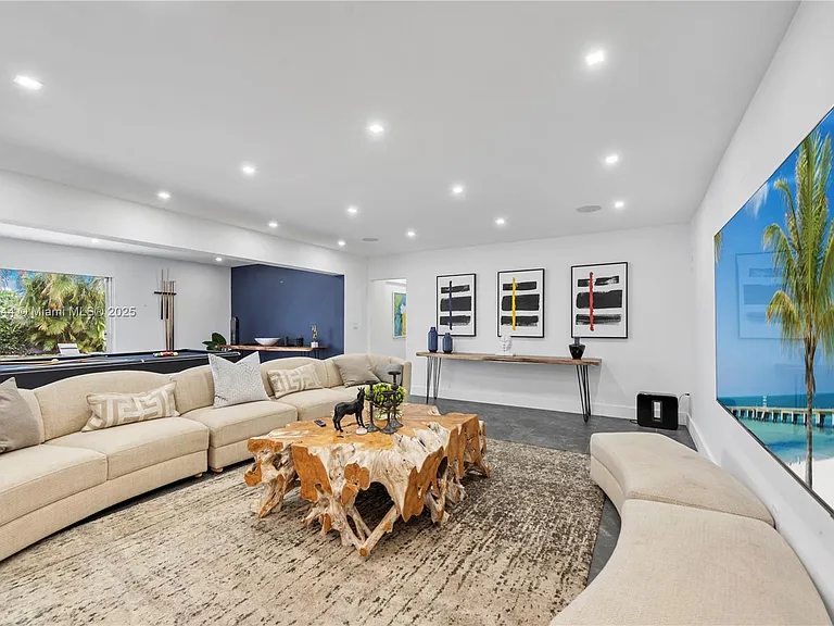 4322 Polk St — Photo 18