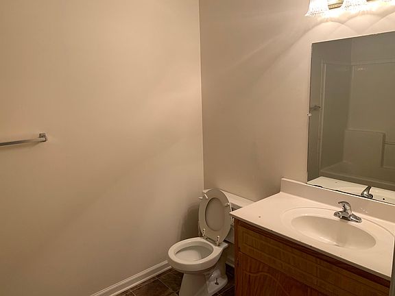2nd image of 776 Cherrybark Ln APT 2