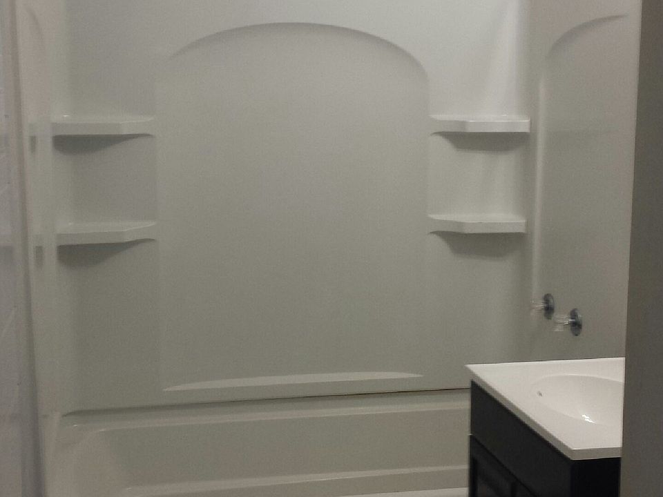 2nd image of 1104 39th St