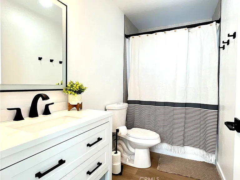 6399 San Harco Cir #B — Photo 16