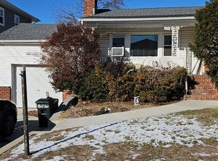 1505 Egmont Pl, Far Rockaway, NY 11691