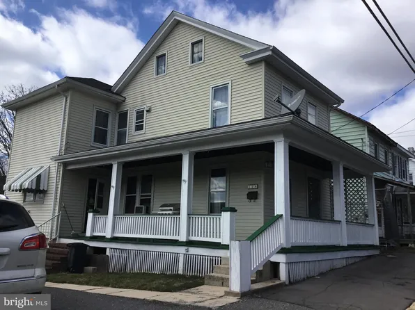 128 N West St, Williamstown, PA 17098