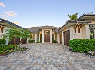 3120 Crayton Rd, Naples, FL 34103