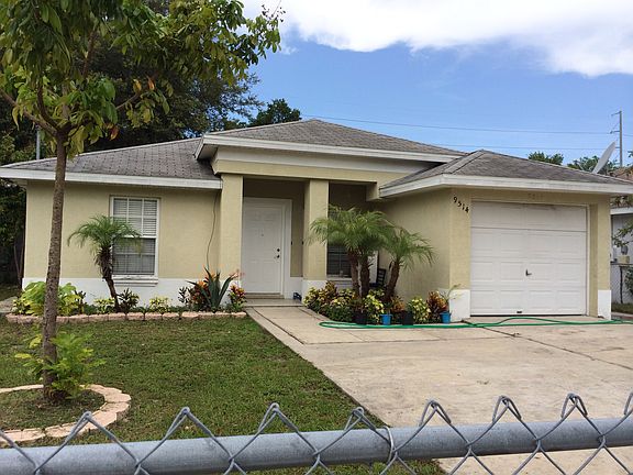 2nd image of 9514 N Oakleaf Ave