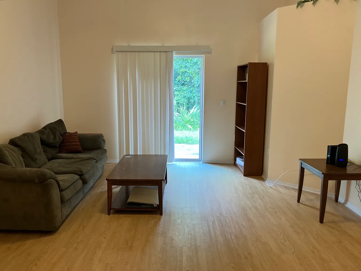 4 bed, 1457 sqft, $920 — Photo 3