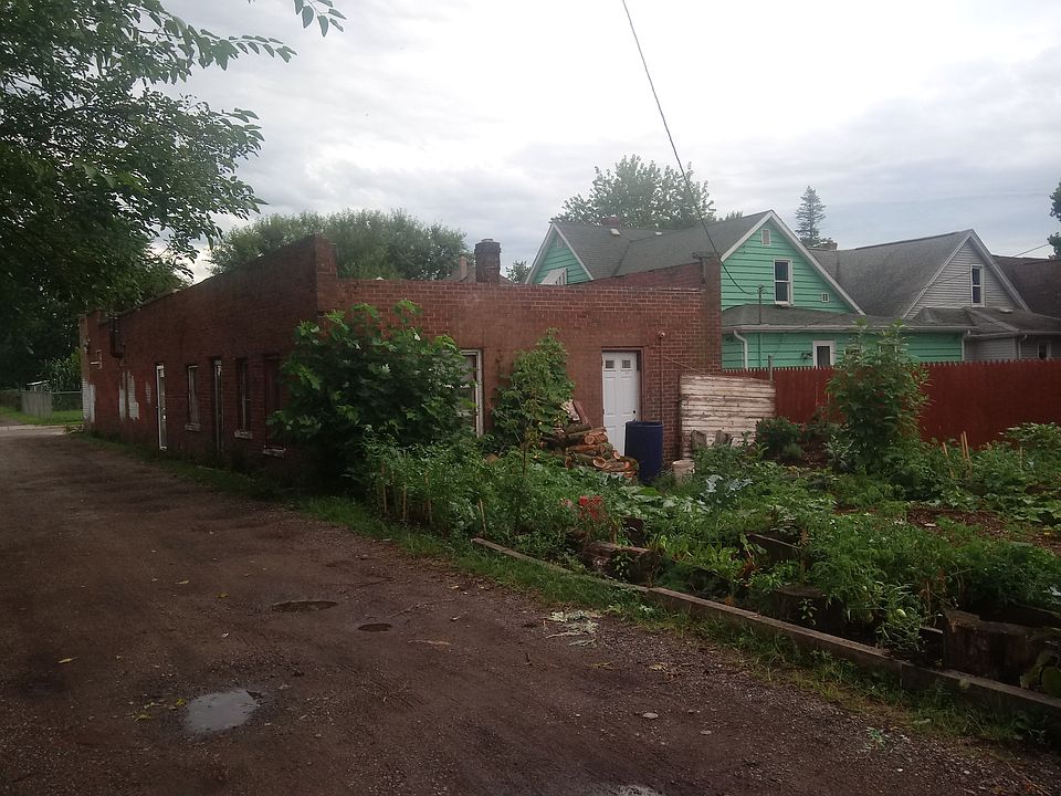 1st image of 1541 Dunham St
