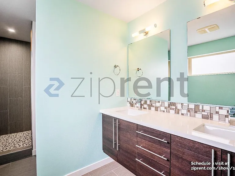 9607A Roosevelt Way NE — Photo 6