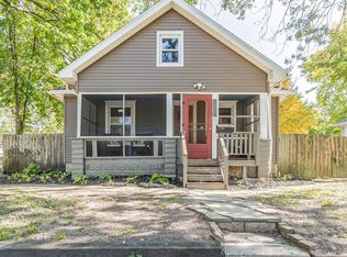 810 N Busey Ave, Urbana, IL 61801