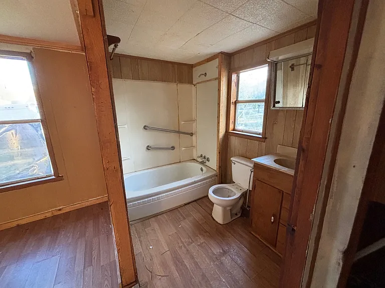 225 County Road 4090 — Photo 16