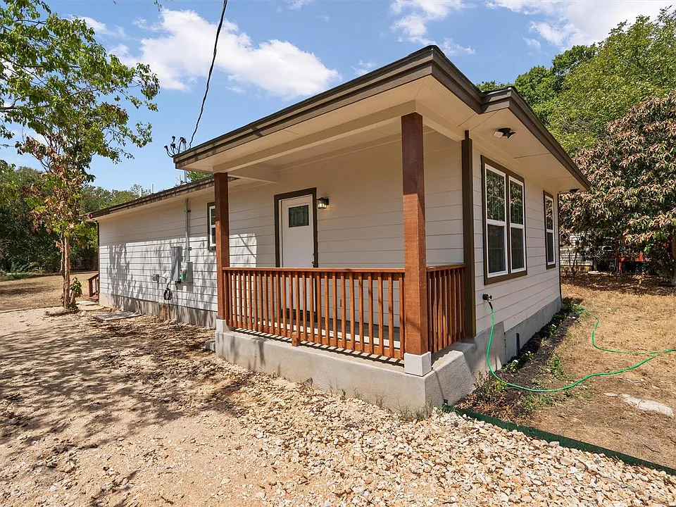 10004 1/2 Gail Rd