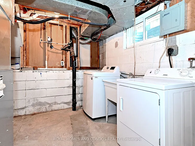 27 Marlena Dr — Photo 31