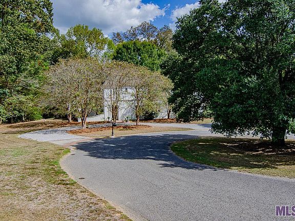 4th image of 11553 Kennedy Dr