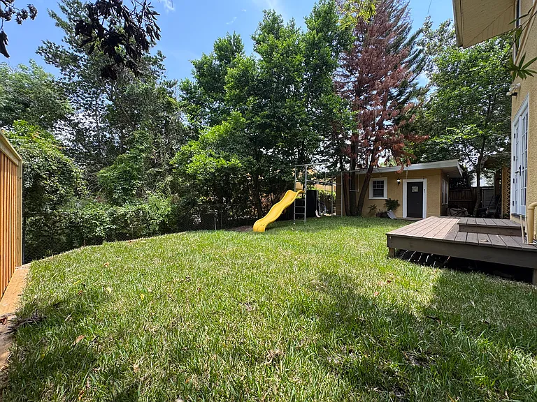 222 Osceola Ct — Photo 23