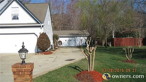 3rd image of 211 Harrod Ln