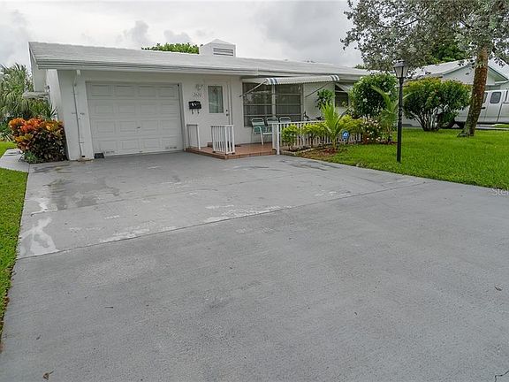 4th image of 2620 E Golf Blvd