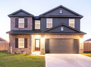 297 Twin Lakes Blvd, West Columbia, TX 77486