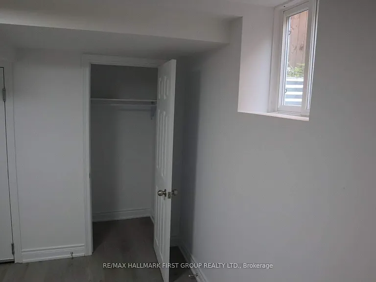 1627 Baggins St #LOWER — Photo 3