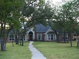 2nd image of 2219 Allena Ln