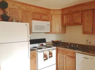 269 College St, Chicopee, MA 01020