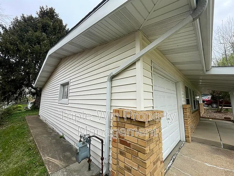 3125 Saint Catherine St — Photo 5