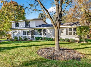 1934 E River Rd, Muskegon, MI 49445