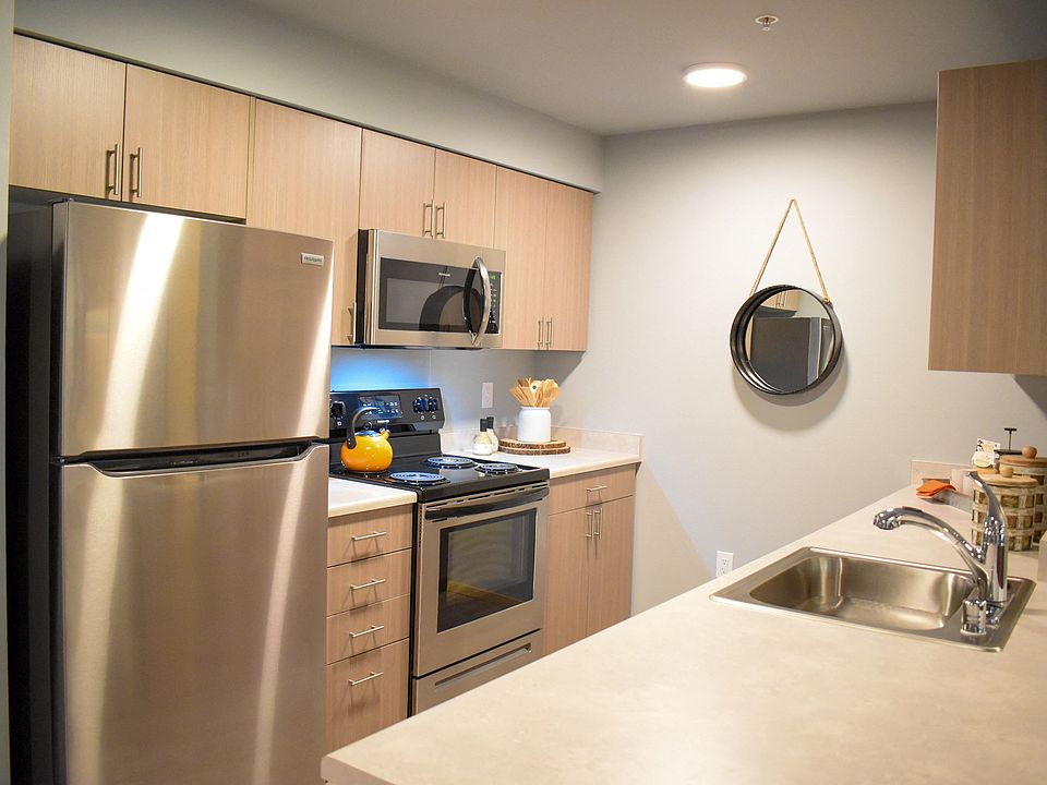 Fully Equipped Kitchen with Microwave and Dishwasher