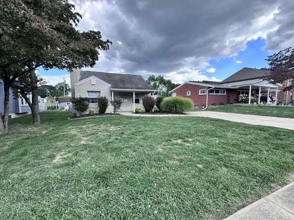 4406 Grand Central Ave, Vienna, WV 26105