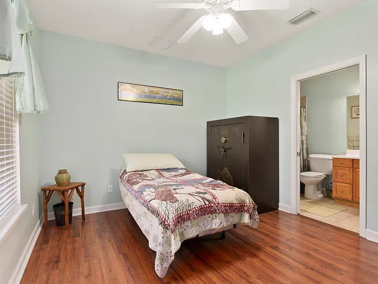 405 SE Salerno Rd — Photo 27