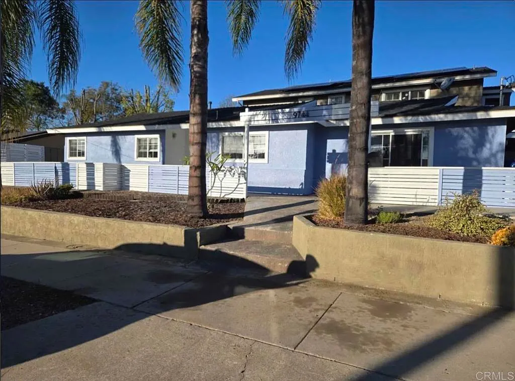 4 bed, 1400 sqft, $4,000 — Photo 1