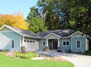 4057 Ronalds Rd, Dorr, MI 49323