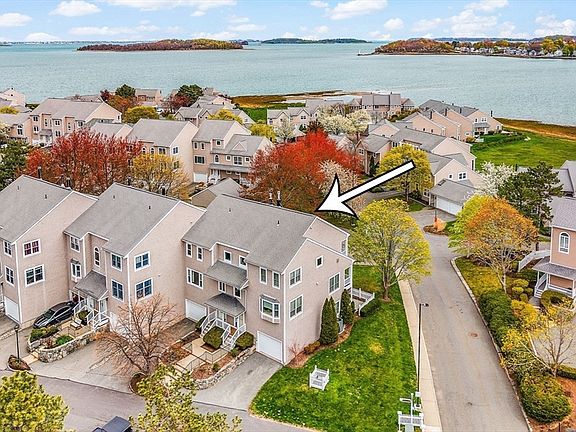 2nd image of 7 Whaler Ln