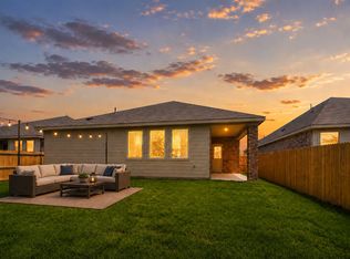 1100 Flameleaf Dr, Princeton, TX 75407