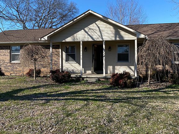 2nd image of 114 Hickory Hills Dr