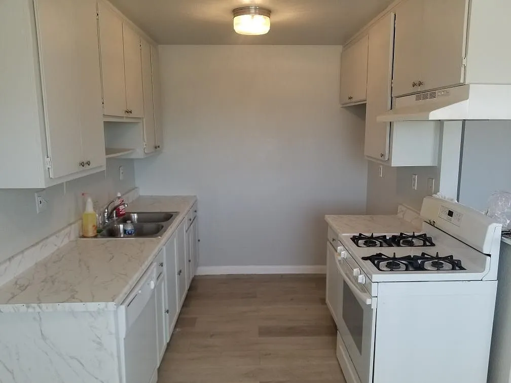 15395 Wanaque Rd — Photo 3