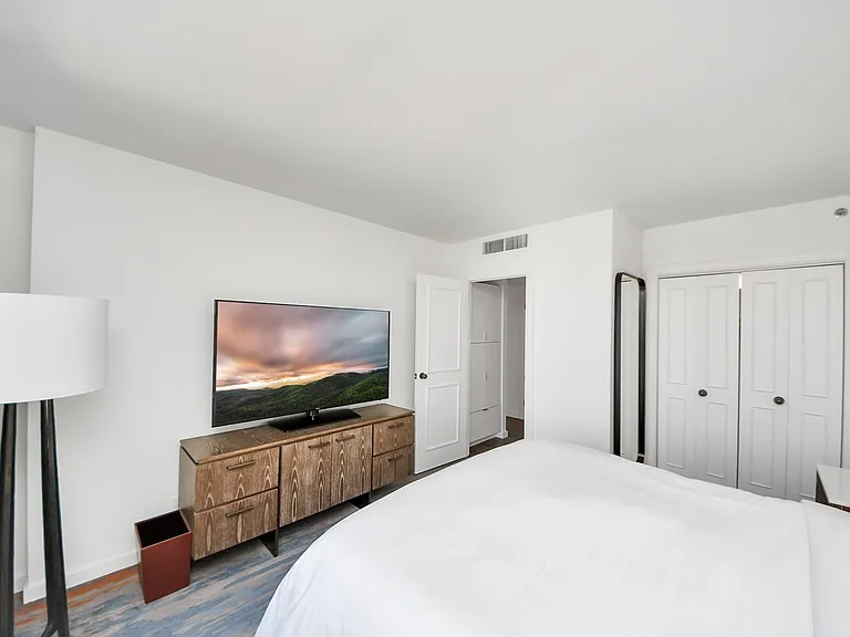 1300 Lamar St #T8 — Photo 21