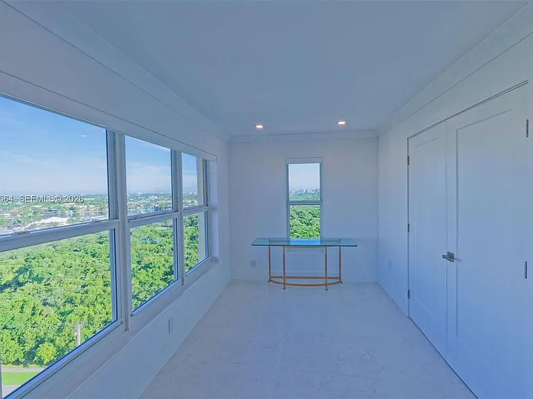 3000 E Sunrise Blvd #G — Photo 13