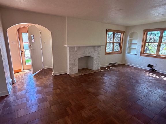 4th image of 2325 Orlando Pl