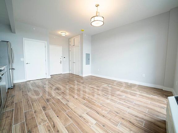 3rd image of 31-12 24th Ave #2C