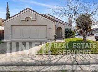 8822 Lemas Rd, Sacramento, CA 95828