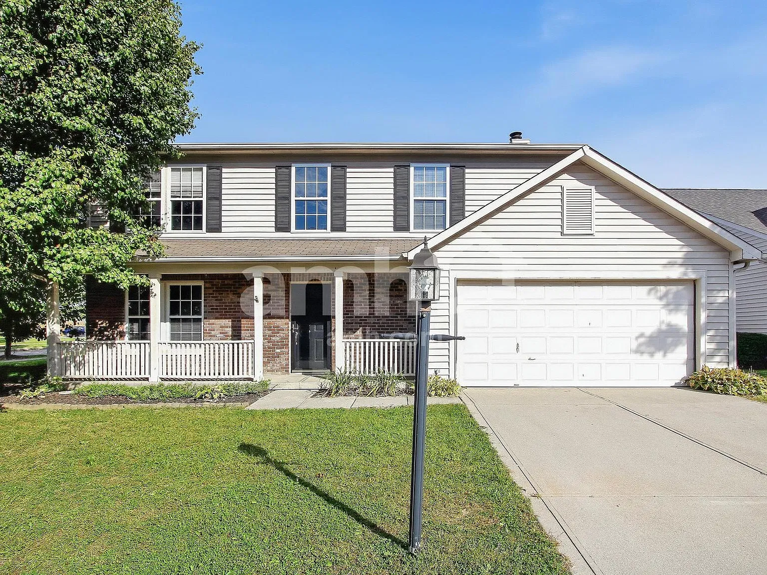 4 bed, 2.5 bath, 1855 sqft, $2,100 — Photo 1