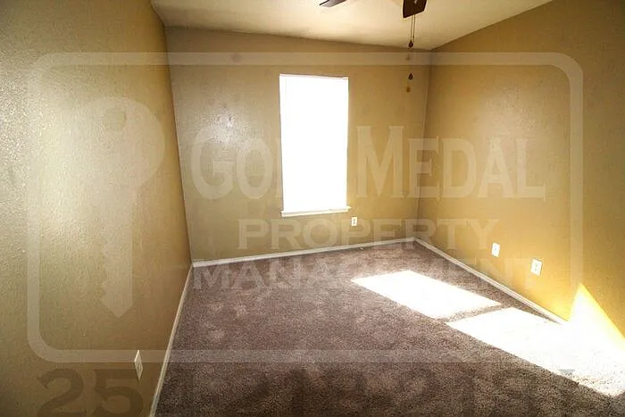 3400 Barcelona Dr — Photo 20